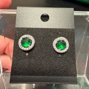 New 925 sterling  Moissanite Green Crystal Halo Stud Earrings - Unbranded